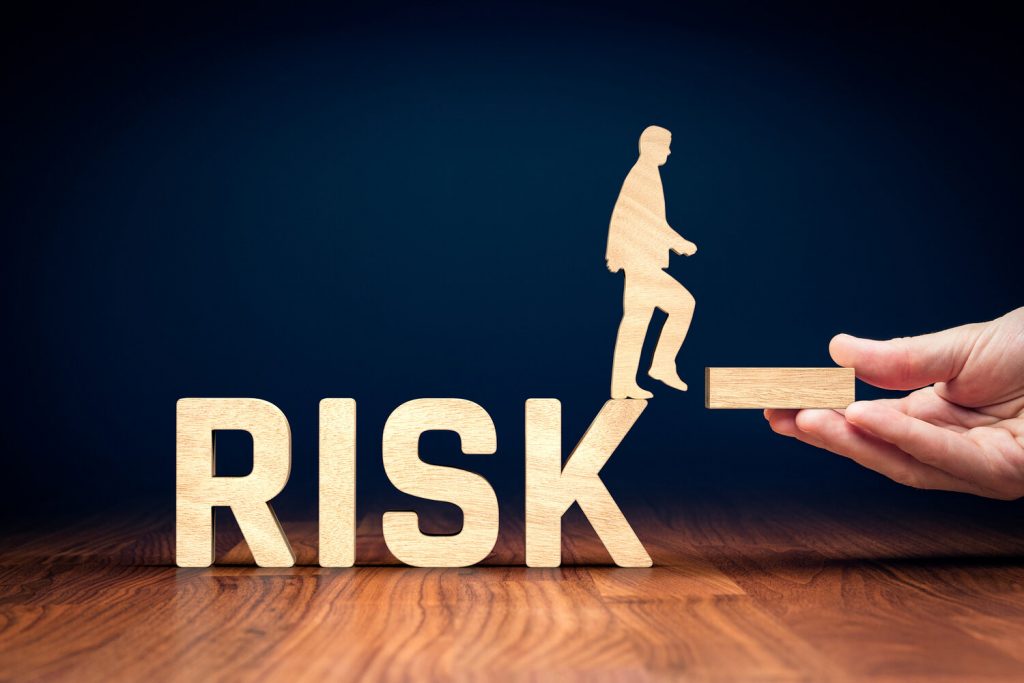 Resiko Dalam Usaha: Pengertian, Contoh, Faktor dan Solusinya